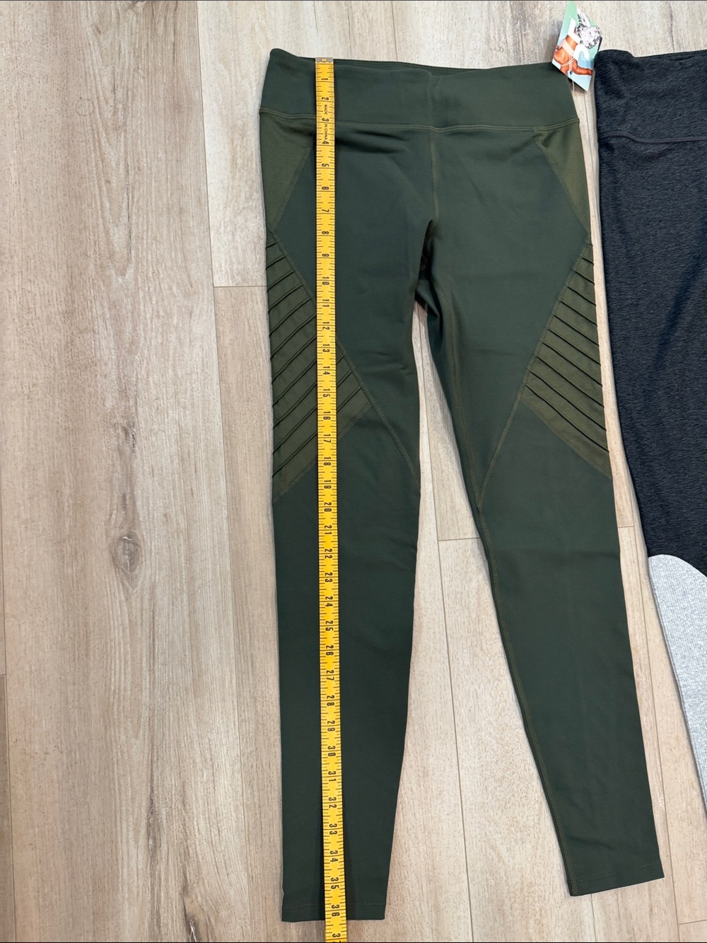 NWT JoyLab Olive Green & Charcoal Two-Pair Legging Set - Picture 9 of 13